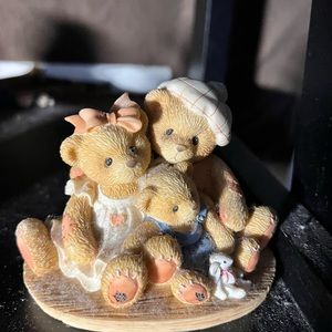 Cherished teddies